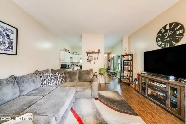 Louisville, KY 40203,625 E Ormsby Ave