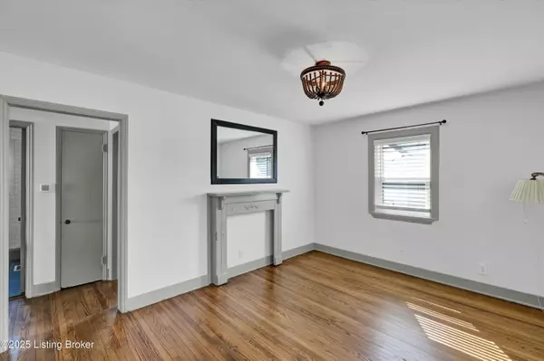 Louisville, KY 40217,872 Clarks Ln