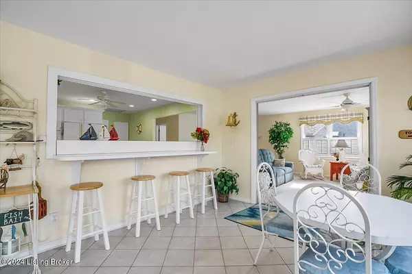 Prospect, KY 40059,1122 Riverside Dr