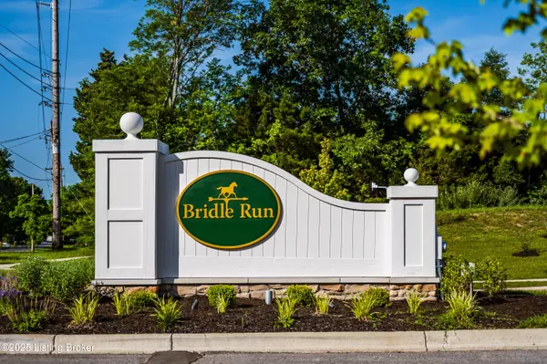 Louisville, KY 40245,17813 Bridle Run Dr