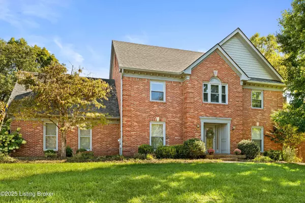 6906 Fallen Leaf Cir, Louisville, KY 40241