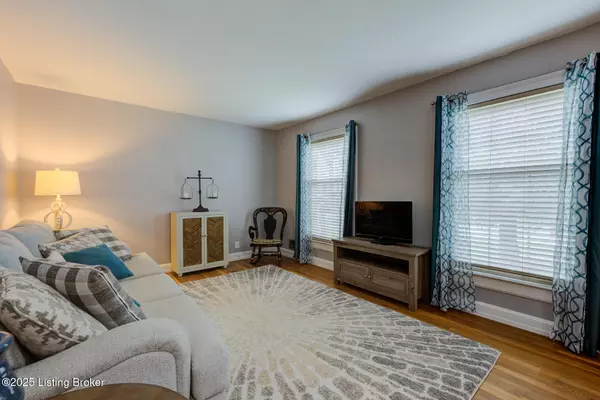 Jeffersontown, KY 40299,9508 Shanna Dr