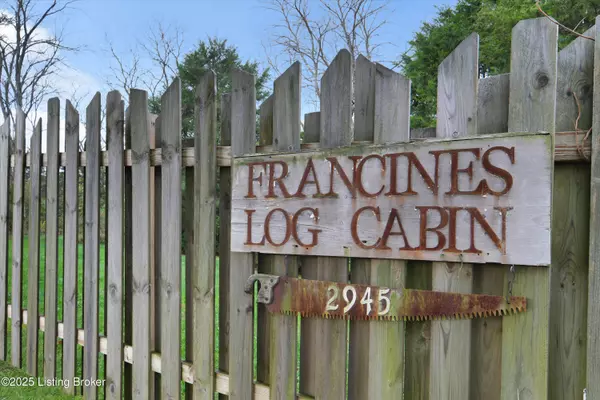 2945 N Greenbrier Rd, Madison, IN 47250