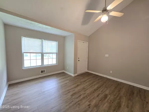 Louisville, KY 40299,3712 Locust Ave