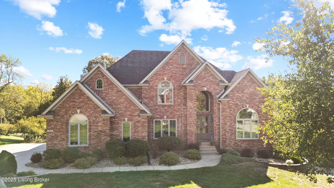 242 White Oak Dr, Mt Washington, KY 40047