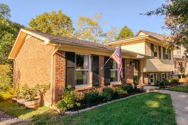 Louisville, KY 40242,9704 Boxford WAY