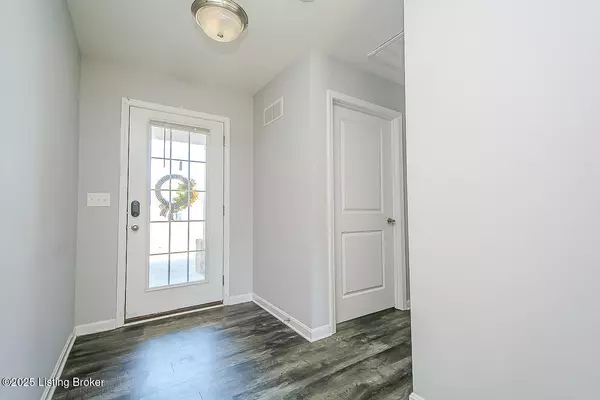 Shepherdsville, KY 40165,404 Villa Ln