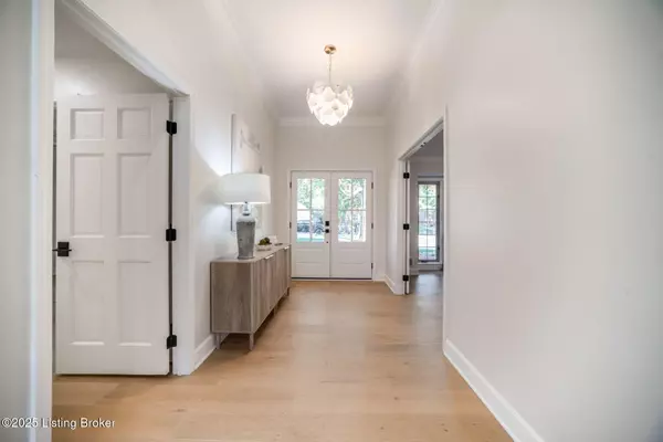 Louisville, KY 40223,1212 Rock Falls TRCE