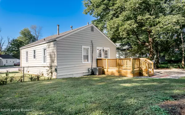 Louisville, KY 40214,1902 Hazelwood Ct