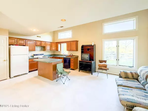 Taylorsville, KY 40071,1215 Mike Brown Ln