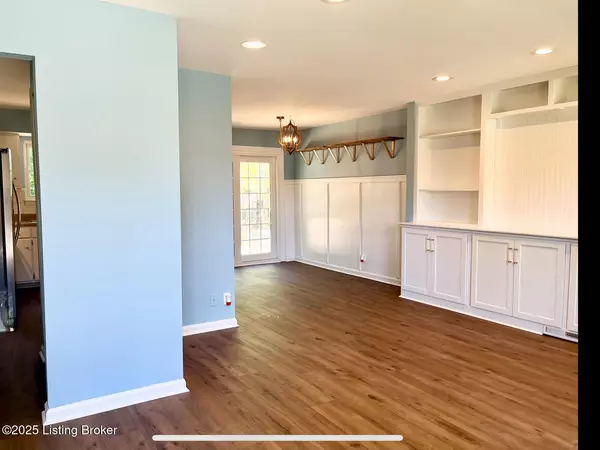 Louisville, KY 40243,12303 Brookgreen Dr