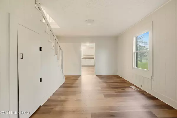 Radcliff, KY 40160,624 W Elm Rd