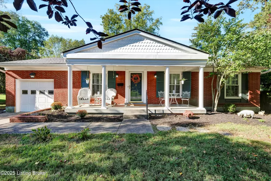 318 Castleview Dr, Louisville, KY 40207