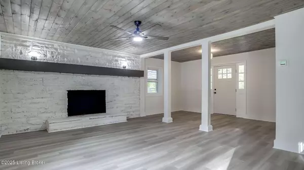 Crestwood, KY 40014,7800 Louisville Post Rd