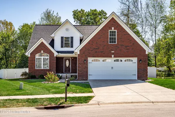 6409 Triplett Woods Dr, Louisville, KY 40258
