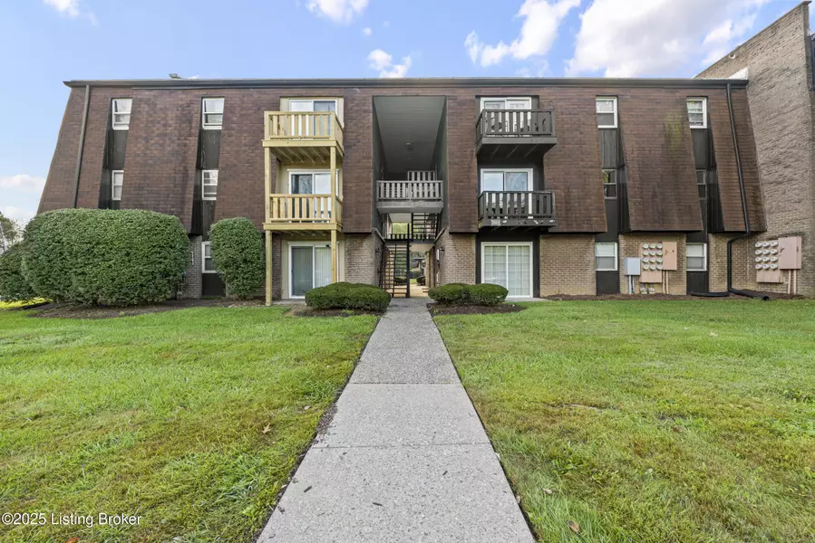 3501 Lodge Ln #203, Louisville, KY 40218