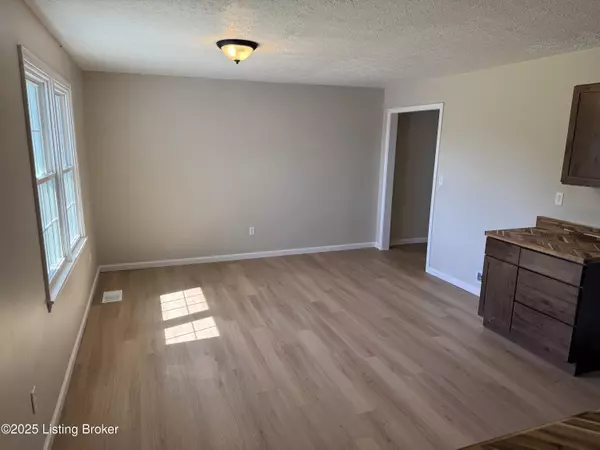 New Castle, KY 40050,773 Lagrange Rd