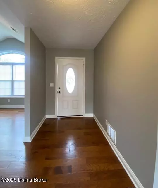 Coxs Creek, KY 40013,113 Nashville Dr