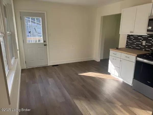 Milton, KY 40045,144 Greenbriar Rd