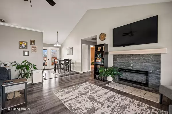 Scottsburg, IN 47170,1143 S Moon Rd