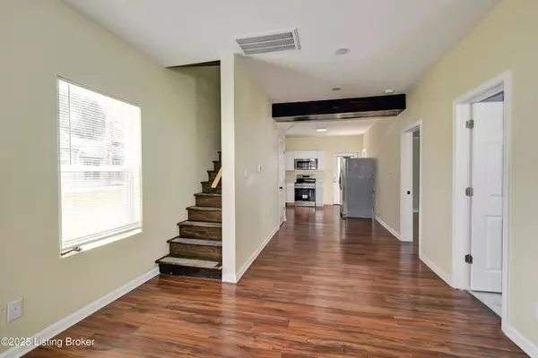 Louisville, KY 40211,4202 Fordson WAY