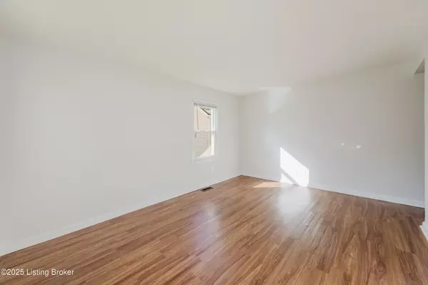 Louisville, KY 40215,1601 Clara Ave