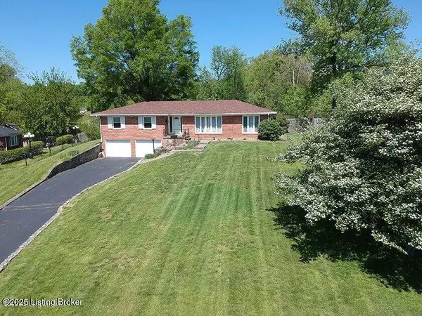2403 Windsor Forest Dr, Louisville, KY 40272