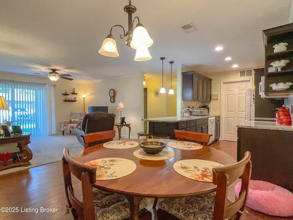 Louisville, KY 40241,10502 Southern Meadows Dr #103