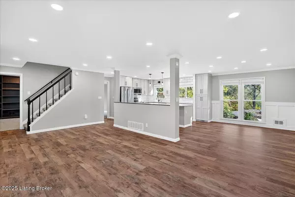 Louisville, KY 40059,3220 Broeck Pointe Cir