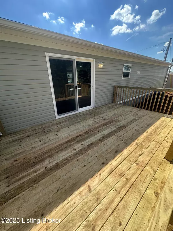 Irvington, KY 40146,106 N Center St