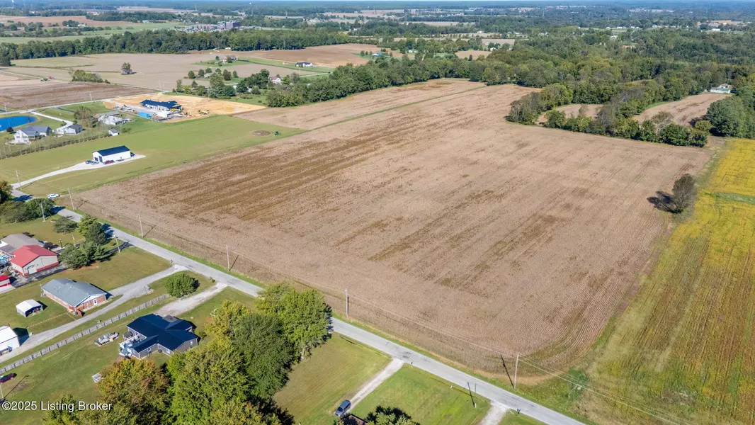 2000+ E Cross Rd, Madison, IN 47250