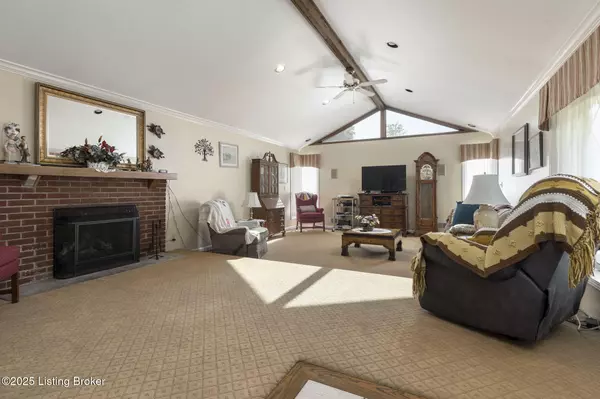 Louisville, KY 40216,3127 Hartlage Ct