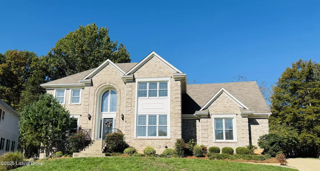 14915 Forest Oaks Dr, Louisville, KY 40245