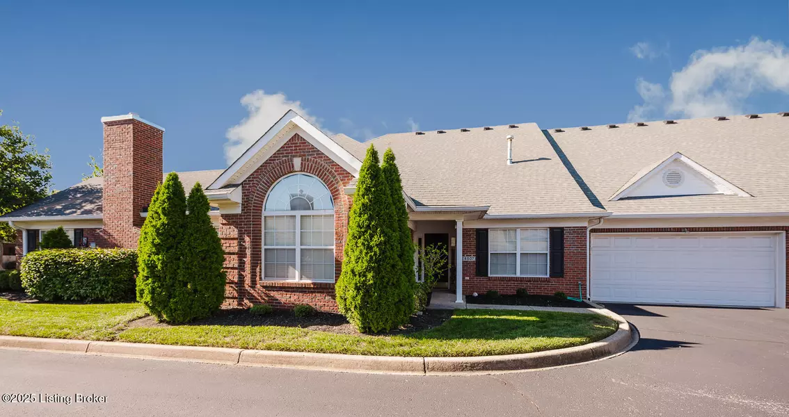 4807 Whitekirk Ct, Louisville, KY 40222