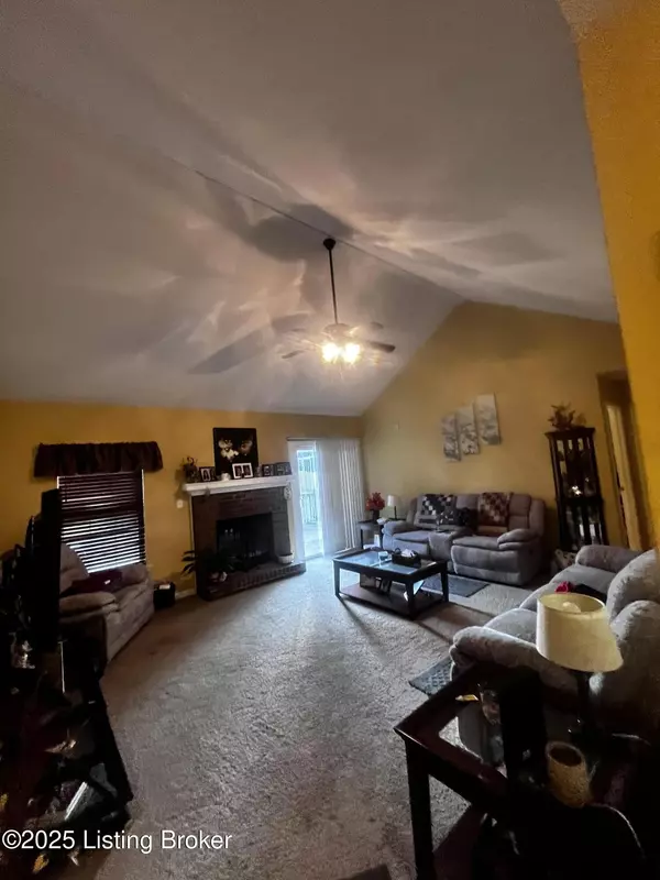 Shelbyville, KY 40065,1523 Overlook Cir