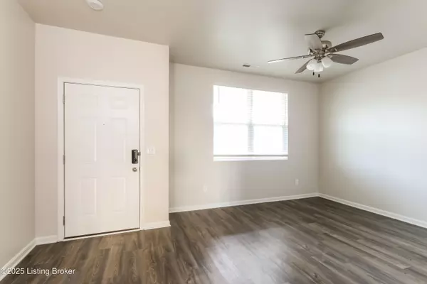 Louisville, KY 40229,12045 Wooden Trace Dr