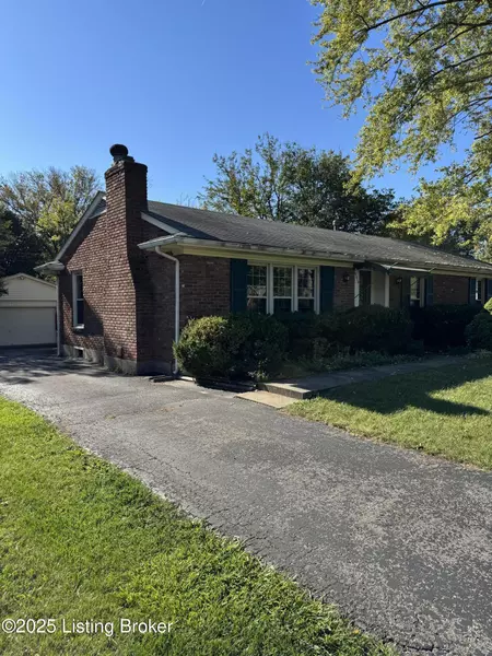 9816 Tiverton WAY, Louisville, KY 40242