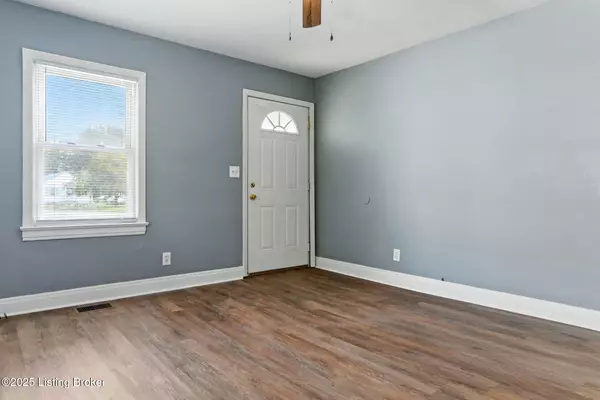 Louisville, KY 40215,1642 Sale Ave