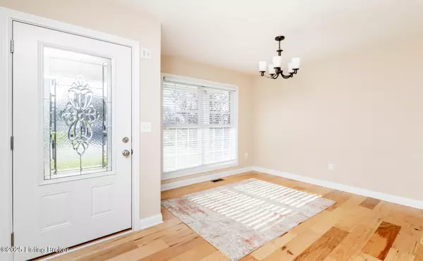 Elizabethtown, KY 42701,214 Huckaberry St