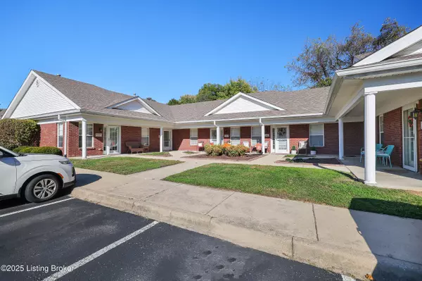 Louisville, KY 40228,7339 Fox Hollow WAY