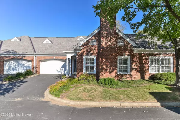Louisville, KY 40207,2002 Ashwood Bluff Ct