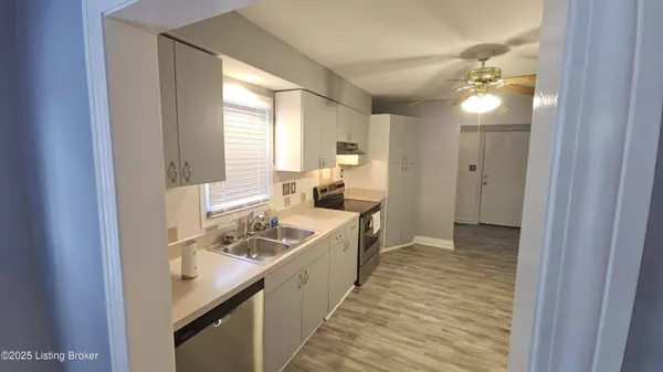 Louisville, KY 40213,1138 W Indian TRL