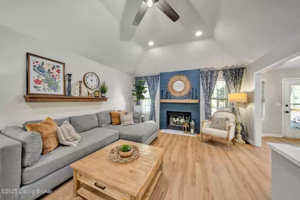Georgetown, IN 47122,1054 Brookstone Ct