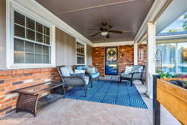 Louisville, KY 40207,1006 Corn Island Ct