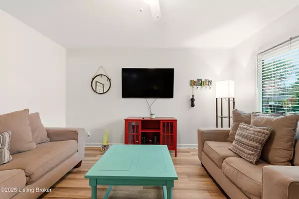 Louisville, KY 40291,7912 Edsel Ln