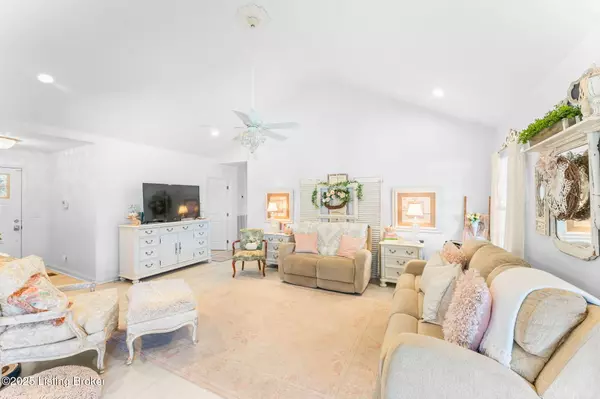 Smiths Grove, KY 42171,37 Garden WAY