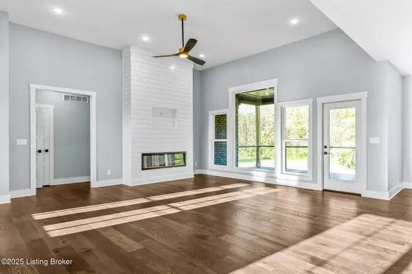 La Grange, KY 40031,4802 Sycamore Ridge Ln