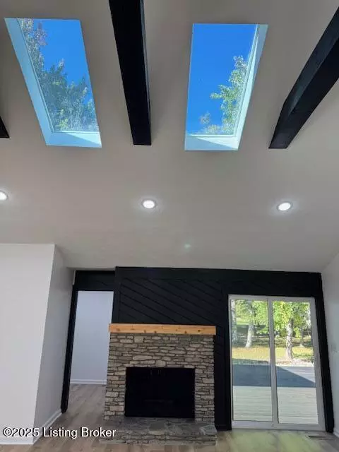 Louisville, KY 40243,805 Sandness Ct