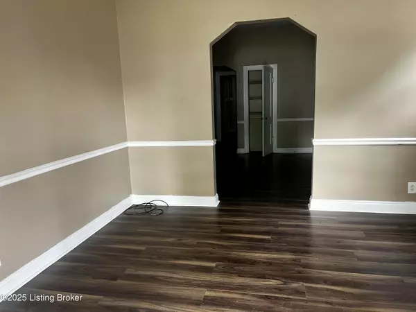 Louisville, KY 40212,4145 W Market St