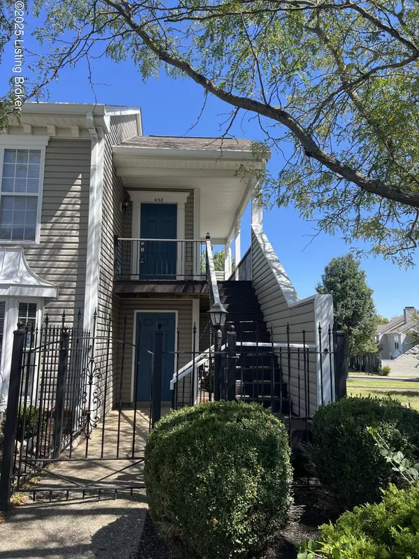 458 Dean Taylor Ct, Simpsonville, KY 40067